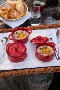 Best Sale 🔥 Staub Ceramic 3-pc Mini Round Cocotte Set Cherry 💯
