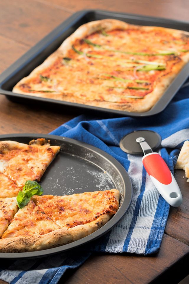 Ballarini Cookin'Italy Pizza Pan Set Best Pirce ???? Ballarini Cookin'Italy Pizza Pan Set Matte Black ⭐ -MagicLinen Shop unnamed file 1085