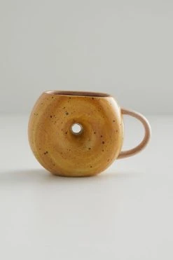 Outlet 🔥 Bagel Shaped Mug Multi 🥰 -MagicLinen Shop unnamed file 29