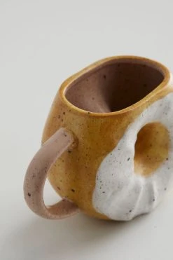 Outlet 🔥 Bagel Shaped Mug Multi 🥰 -MagicLinen Shop unnamed file 30