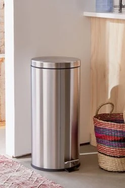 Deals 🧨 Stainless Steel Round 8 Gal Trash Can Silver 👍