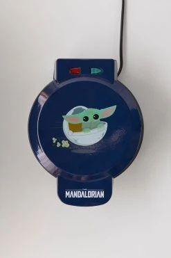 Budget 🥰 Star Wars Mandalorian The Child Waffle Maker Blue 👏