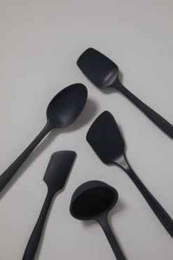 Best Pirce 🛒 GIR Ultimate 5-Piece Silicone Kitchen Tool Set Black ❤️ -MagicLinen Shop unnamed file 838