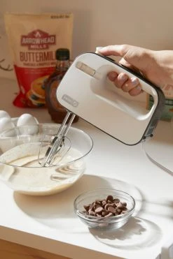 Cheapest โค๏ธ Easy Storage 2.0 Hand Mixer White โ๏ธ