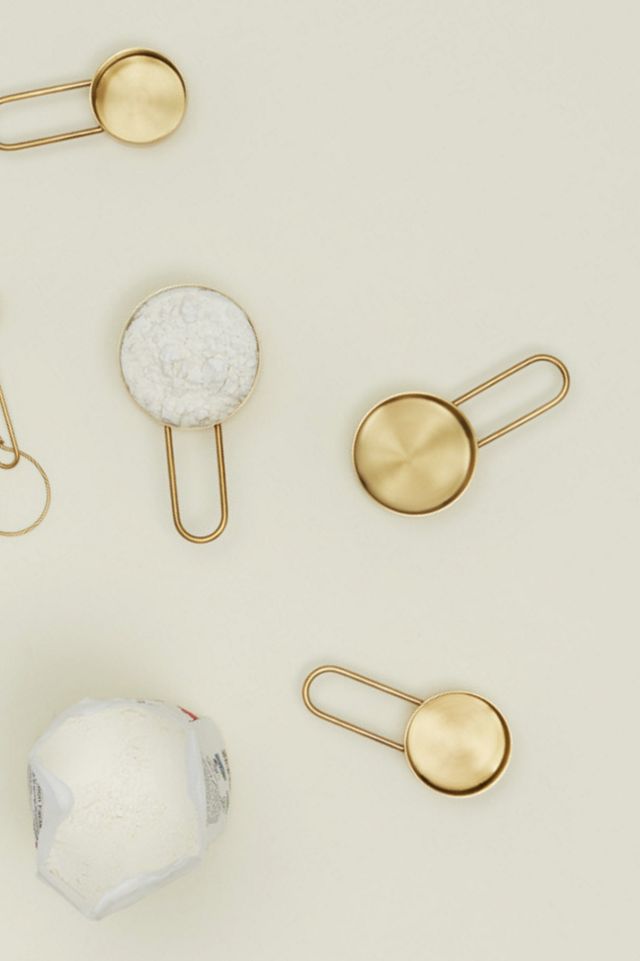 Hawkins New York Simple Brass Measuring Cups Wholesale ✔️ Hawkins New York Simple Brass Measuring Cups Gold ???? -MagicLinen Shop unnamed file 866