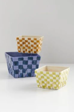 Hot Sale 🧨 Pax Checkerboard Berry Colander Dish Cream 🌟 -MagicLinen Shop unnamed file 943