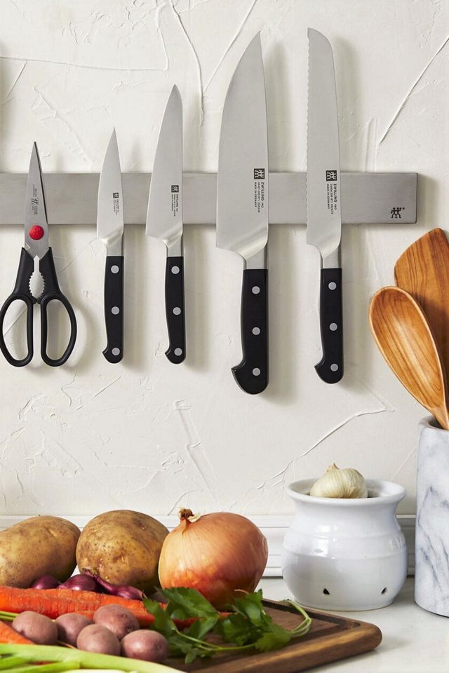 Discount ???? ZWILLING 17.75-inch Stainless Steel Magnetic Knife Bar Stainless Steel ???? 1 Discount ???? ZWILLING 17.75-inch Stainless Steel Magnetic Knife Bar Stainless Steel ????